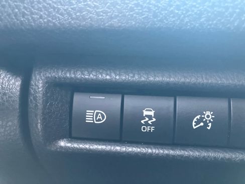 Used 2025 Toyota Camry XSE image 13