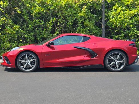 Used 2023 Chevrolet Corvette Stingray Preferred Cpe w/ Z51 Performance Package RWD image 7