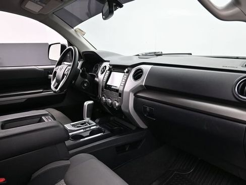 Used 2017 Toyota Tundra SR5 w/ TRD Off Road Package AWD/4WD image 28