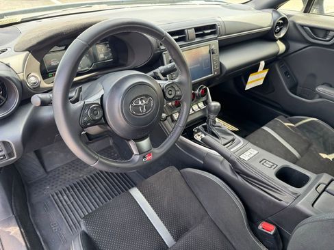 Used 2024 Toyota GR86 Premium RWD image 14