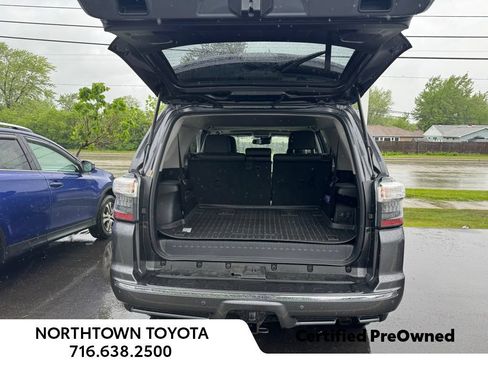 Used 2023 Toyota 4Runner Limited AWD/4WD image 30