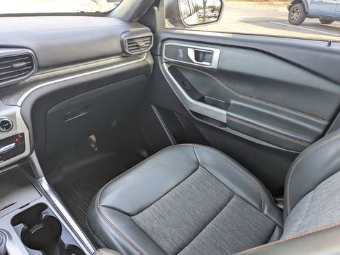 Certified 2022 Ford Explorer Timberline image 17