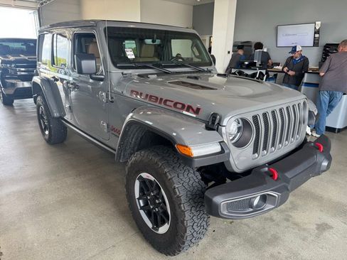 Used 2022 Jeep Wrangler Unlimited Rubicon w/ LED Lighting Group AWD/4WD image 2