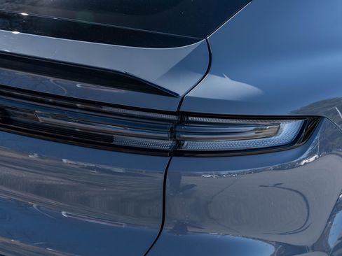 Certified 2024 Porsche Cayenne Turbo GT image 14