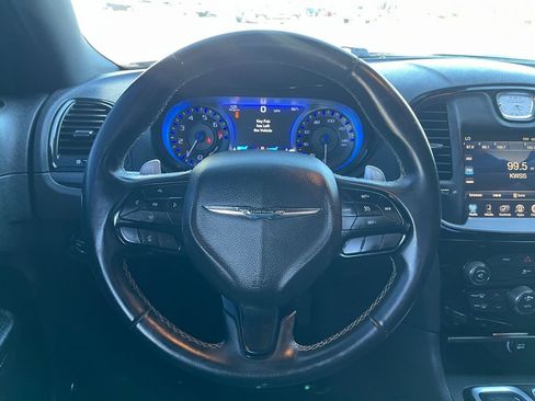 Used 2015 Chrysler 300 S image 30