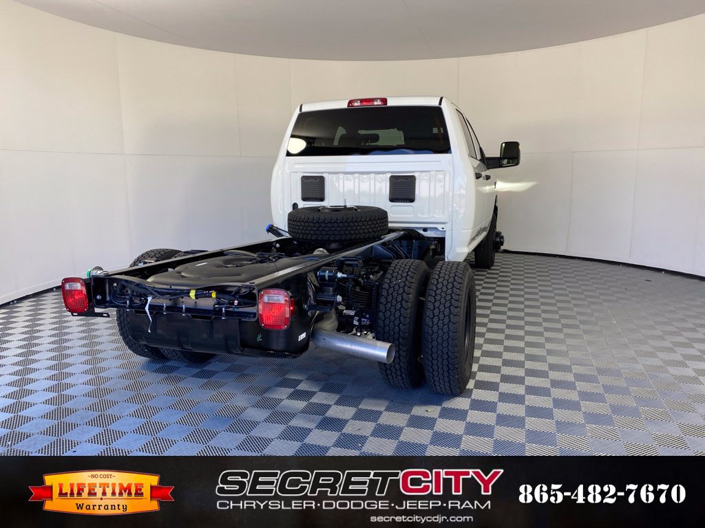 New 2027 RAM 3500 Tradesman AWD/4WD image 7
