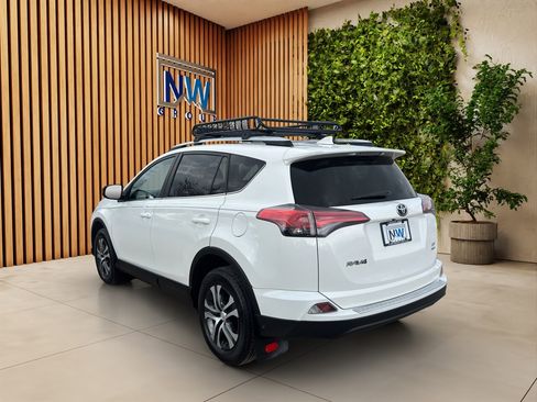 Used 2016 Toyota RAV4 LE image 36