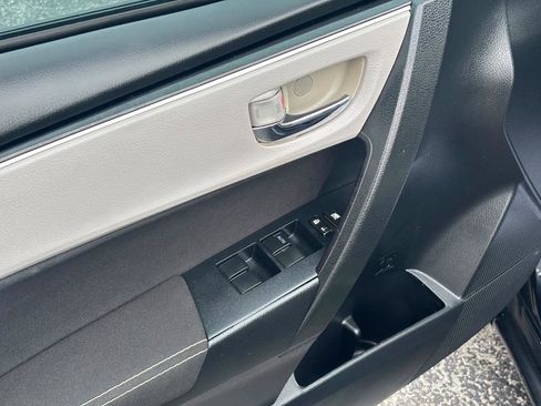 Used 2019 Toyota Corolla LE FWD image 12