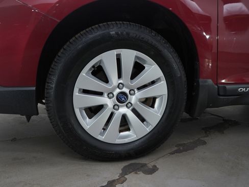 Used 2016 Subaru Outback 2.5i Premium image 23