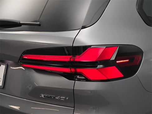 New 2026 BMW X5 xDrive40i w/ M Sport Package image 33