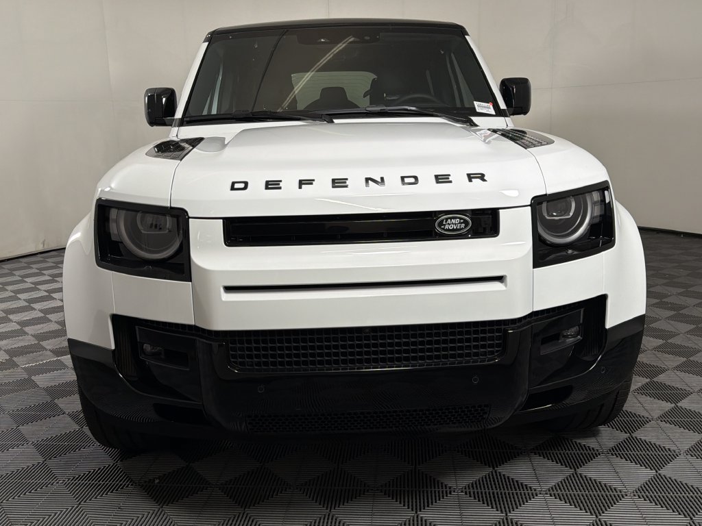 New 2026 Land Rover Defender 110 X-Dynamic SE AWD/4WD image 10