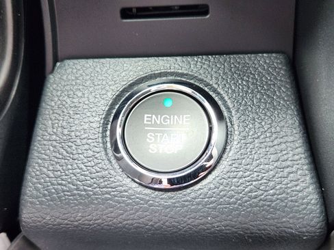 Used 2022 Ford F350 Platinum w/ FX4 Off-Road Package image 26