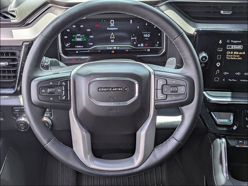 Certified 2025 GMC Sierra 1500 Denali w/ Denali Reserve Package AWD/4WD image 18