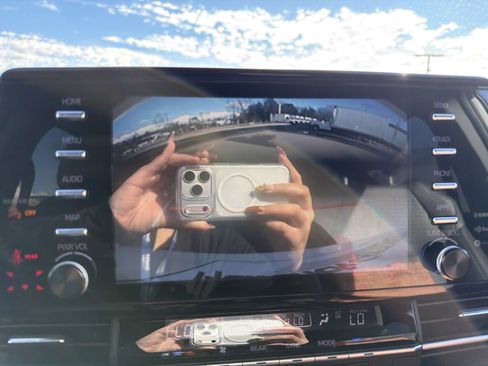 Used 2023 Toyota Sienna XSE image 25