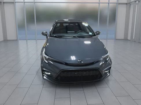 Used 2023 Toyota Corolla SE w/ Carpet Mat Package (TMS) FWD image 3