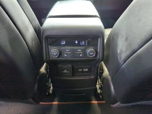 Used 2022 GMC Acadia AT4 w/ Technology Package AWD/4WD image 20