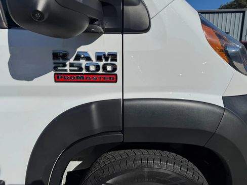 Used 2022 RAM ProMaster 2500 w/ Driver Convenience Group image 21