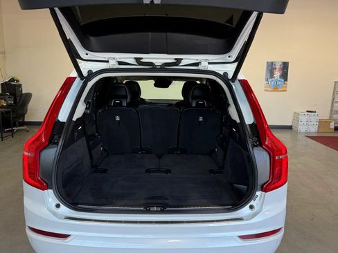 Used 2022 Volvo XC90 T5 Momentum w/ Advanced Package AWD/4WD image 10