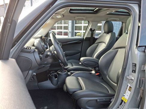 Used 2020 MINI Cooper S image 13