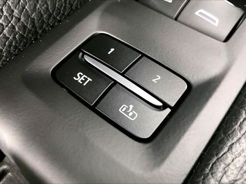 Certified 2023 GMC Yukon XL Denali AWD/4WD image 67