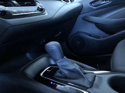 Certified 2025 Toyota Corolla LE image 29