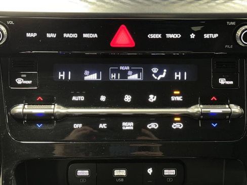 Used 2024 Kia Carnival SX Prestige FWD image 20