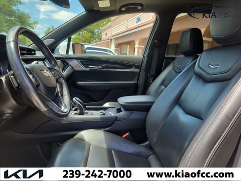 Used 2021 Cadillac XT6 Premium Luxury AWD/4WD image 28