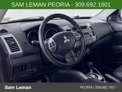 Used 2012 Mitsubishi Outlander GT image 9