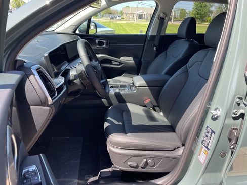 New 2026 Kia Sorento EX AWD/4WD image 8