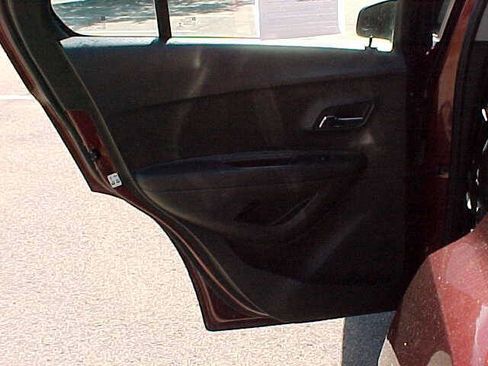 Used 2016 Chevrolet Trax LS w/ LPO, Protection Package image 17