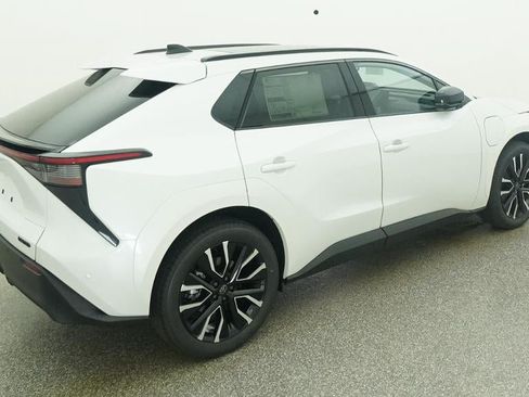 New 2026 Toyota bZ FWD image 9