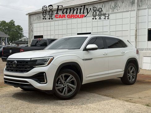 Used 2024 Volkswagen Atlas Cross Sport SEL R-Line AWD/4WD image 1