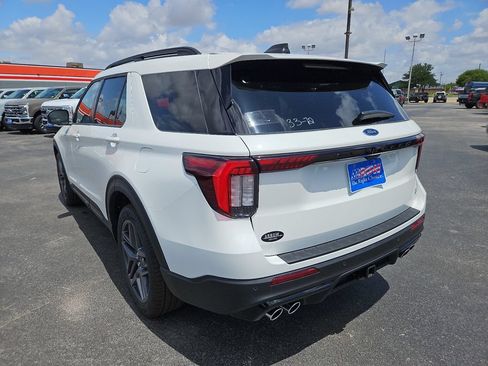 New 2026 Ford Explorer ST AWD/4WD image 9
