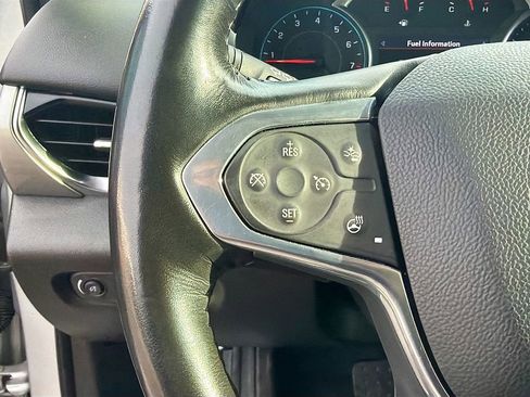 Used 2021 Chevrolet Traverse RS image 37