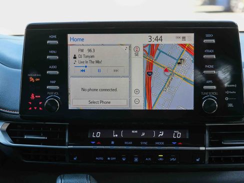 Certified 2023 Toyota Sienna XSE w/ XSE Plus Package FWD image 15