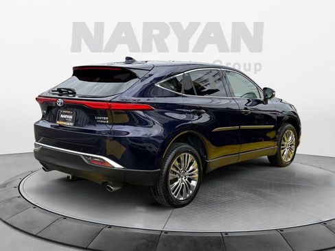 Used 2022 Toyota Venza Limited w/ Advanced Technology Package image 7