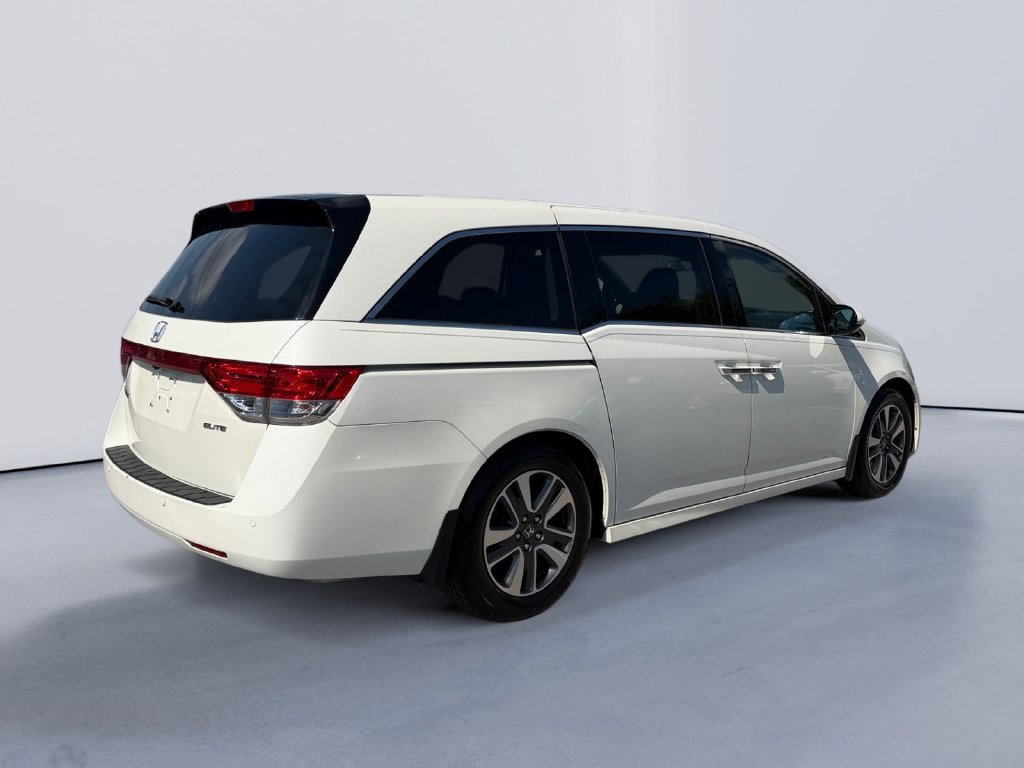 Used 2016 Honda Odyssey Touring Elite image 3