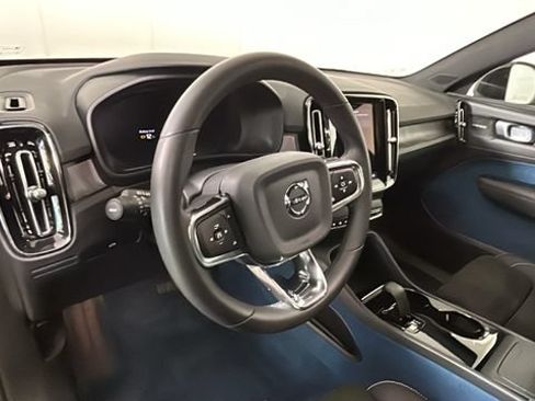 Used 2023 Volvo C40 P8 Recharge Ultimate AWD/4WD image 13