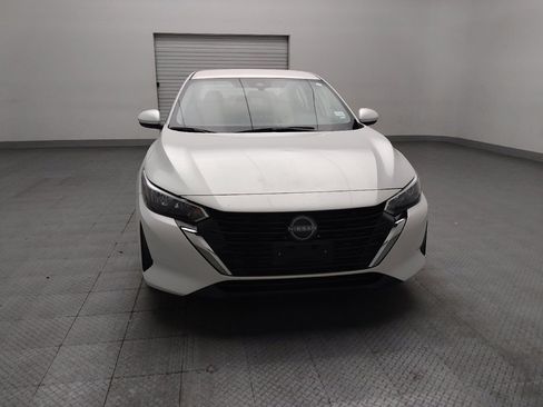 Used 2024 Nissan Sentra SV FWD image 14