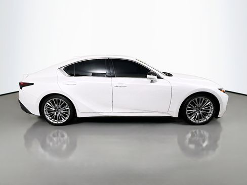 Used 2023 Lexus IS 300 300 w/ Premium Package image 3