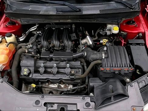 Used 2010 Chrysler Sebring Touring w/ Special Touring Group image 9