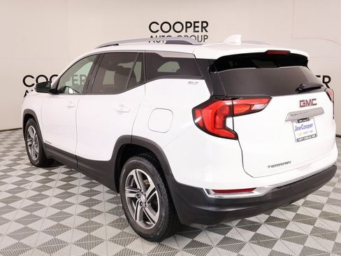 Used 2021 GMC Terrain SLT image 22