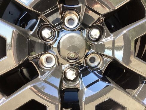 New 2025 Ford Bronco Raptor image 16