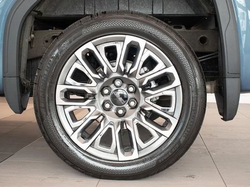 Used 2024 GMC Sierra 1500 Denali Ultimate AWD/4WD image 9