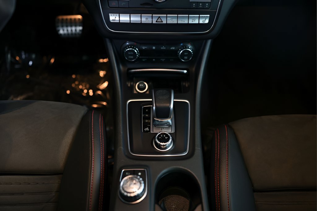 Used 2018 Mercedes-Benz GLA 45 AMG 4MATIC image 34