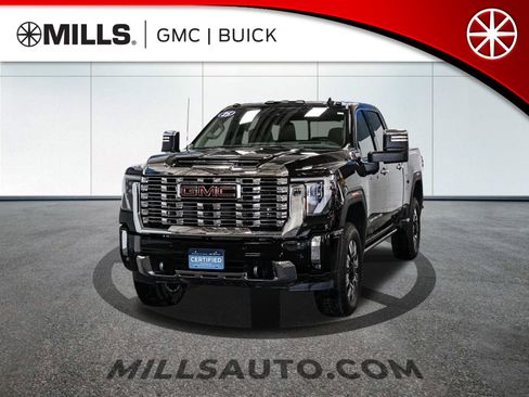 Used 2025 GMC Sierra 3500 Denali w/ Denali Reserve Package AWD/4WD image 1