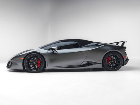 Used 2017 Lamborghini Huracan LP 580-2 RWD image 5