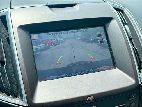 Used 2017 Ford Edge Titanium w/ Equipment Group 301A FWD image 15