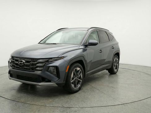 Used 2025 Hyundai Tucson SEL AWD/4WD image 3
