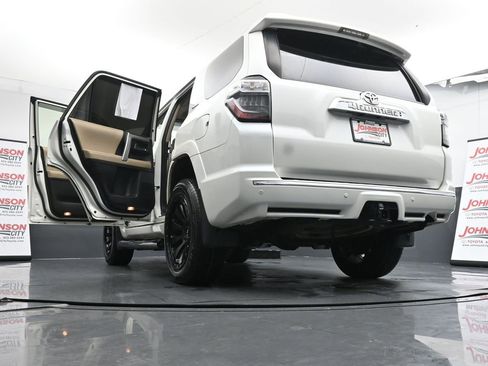 Used 2017 Toyota 4Runner Limited image 44